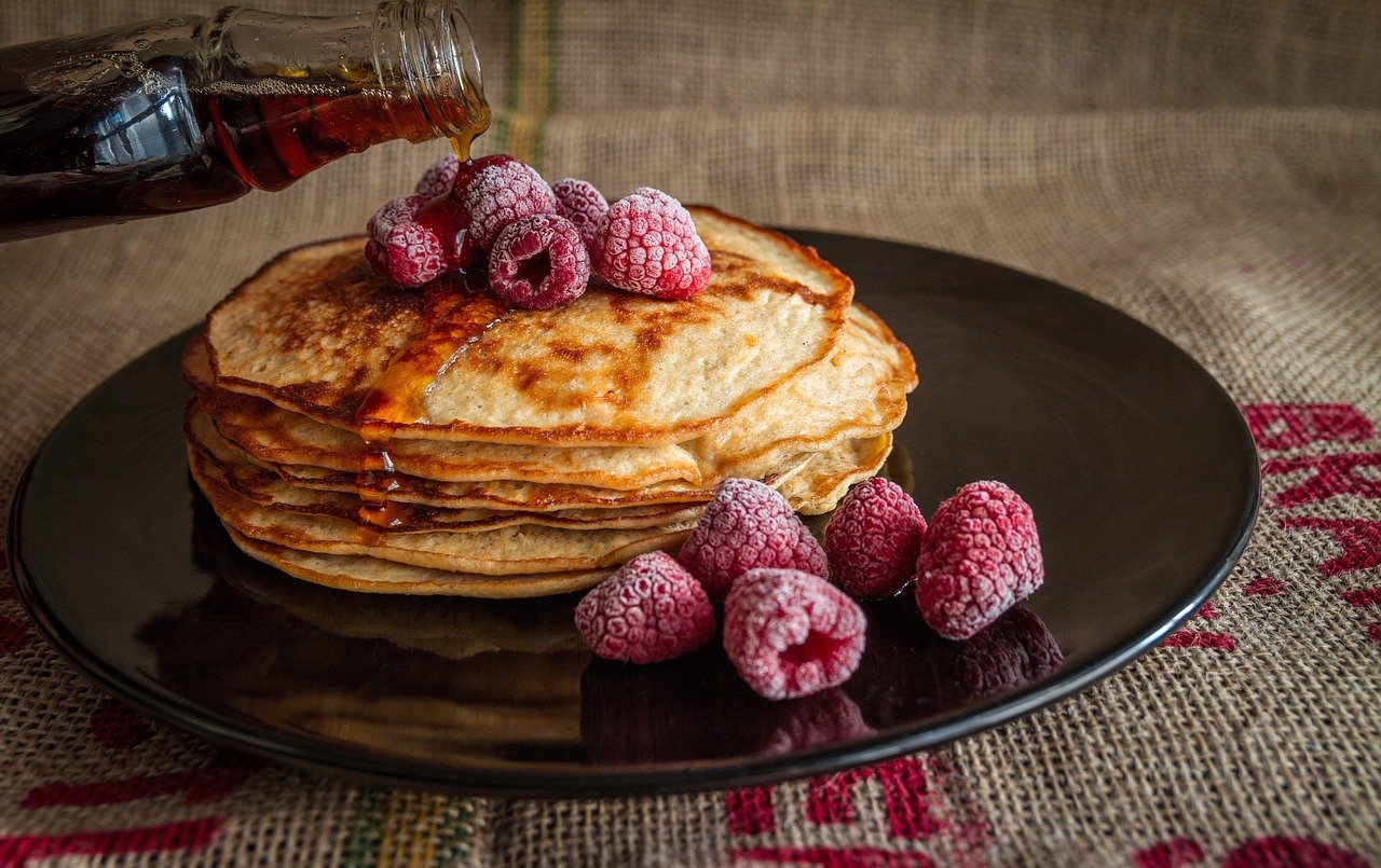 Pancakes Maple Syrup Raspberries  - piviso / Pixabay