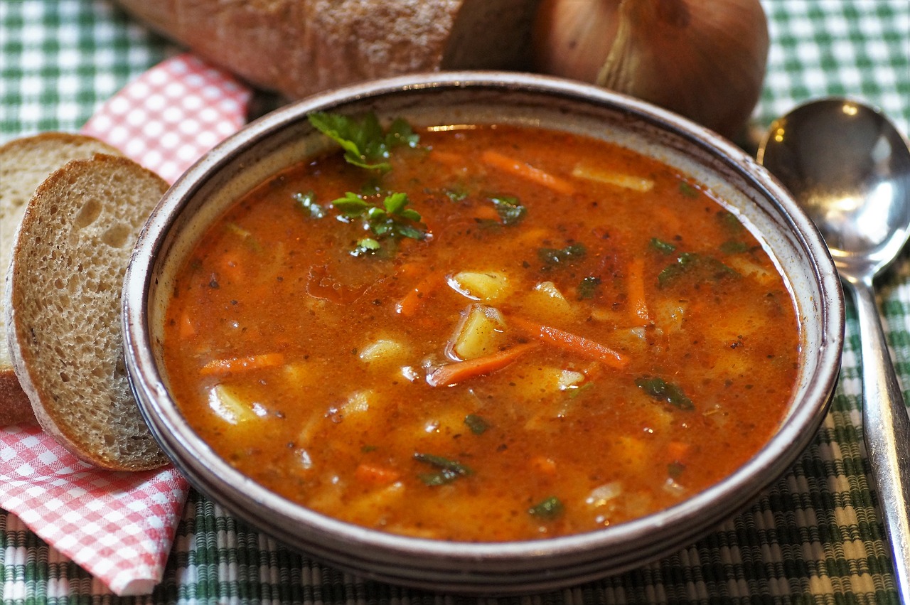 Goulash Soup Lunch Rich Snack  - ivabalk / Pixabay