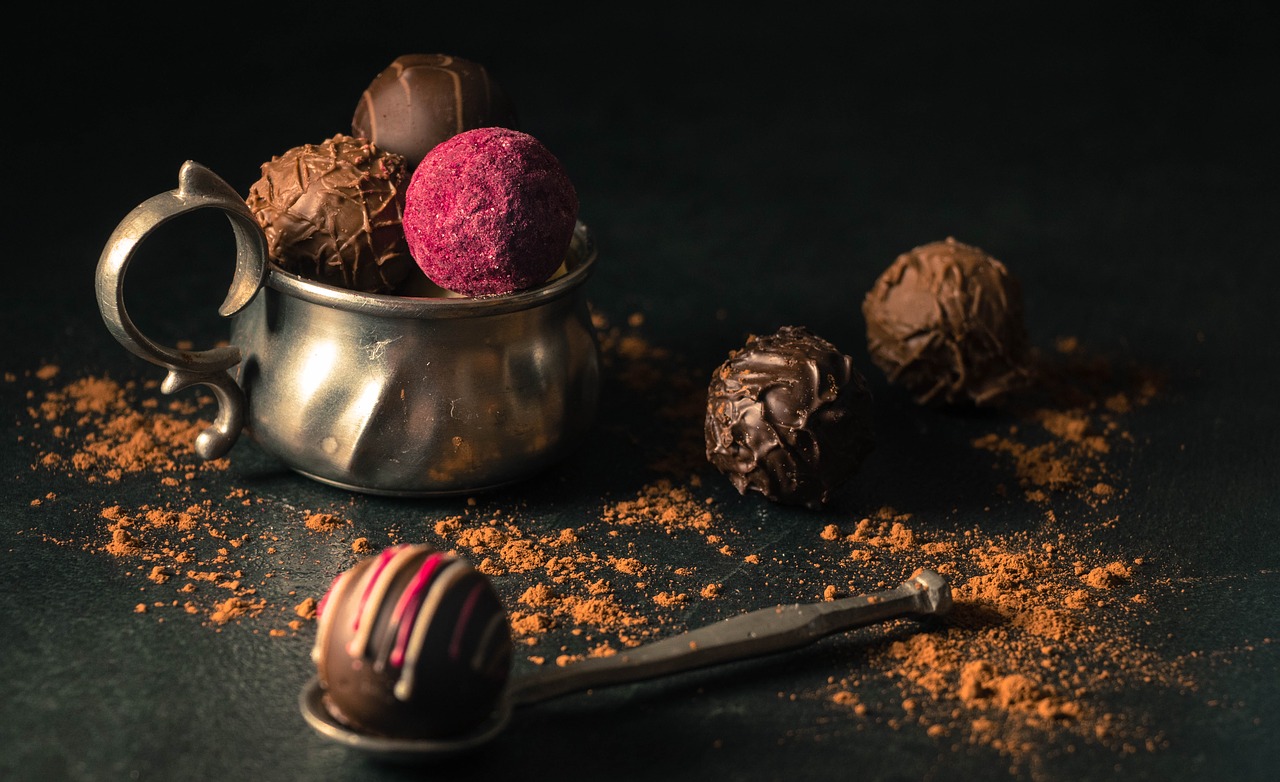 Food Dark Chocolate Sweet  - cgdsro / Pixabay