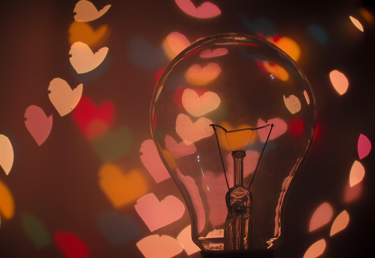 Bulb Light Bulb Dark Hearts Lights  - Pexels / Pixabay